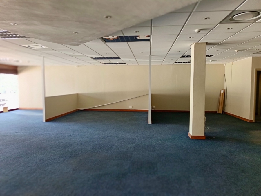 To Let commercial Property for Rent in Bo Oakdale Western Cape
